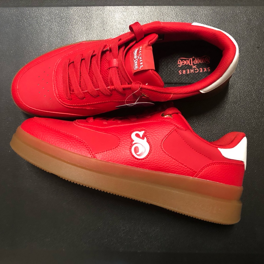 NEW Snoop Dogg Sketchers Red Limited Edition